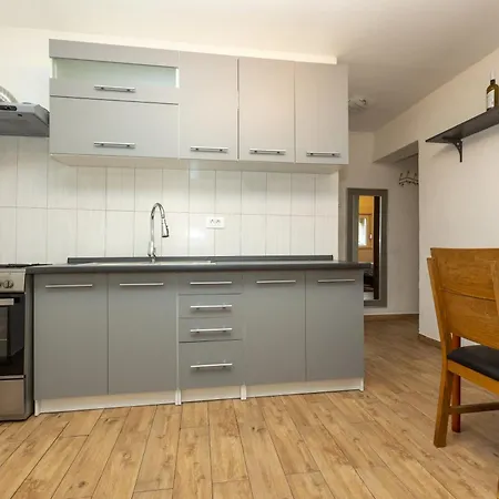 Bulevar With Terrace 아파트