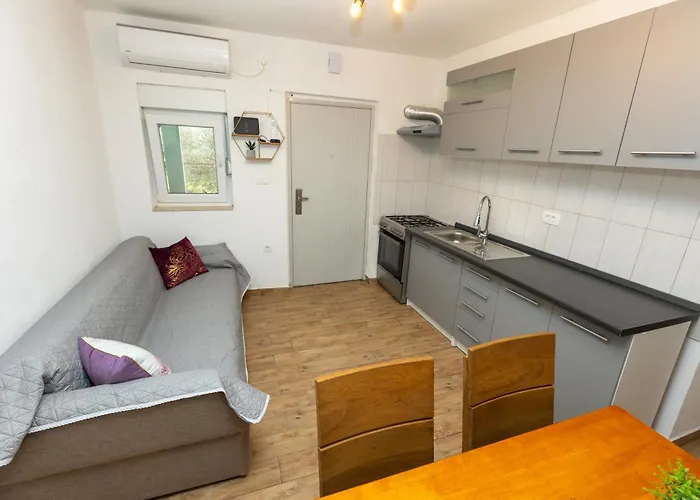 Bulevar With Terrace Zadar