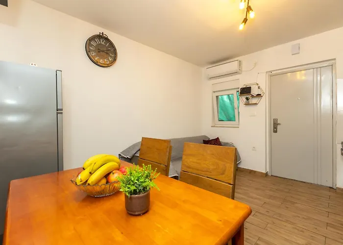 Bulevar With Terrace Apartman *