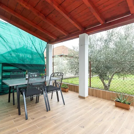 Bulevar With Terrace