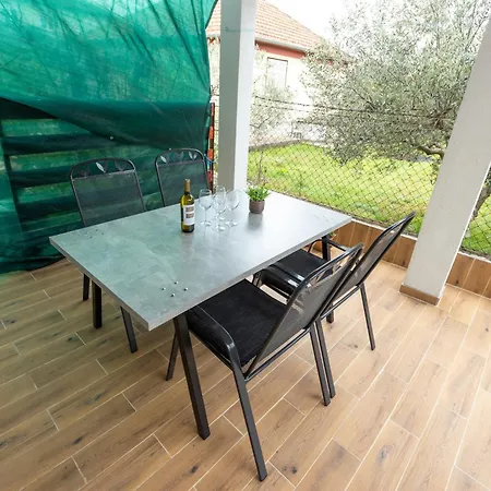 Bulevar With Terrace * Задар